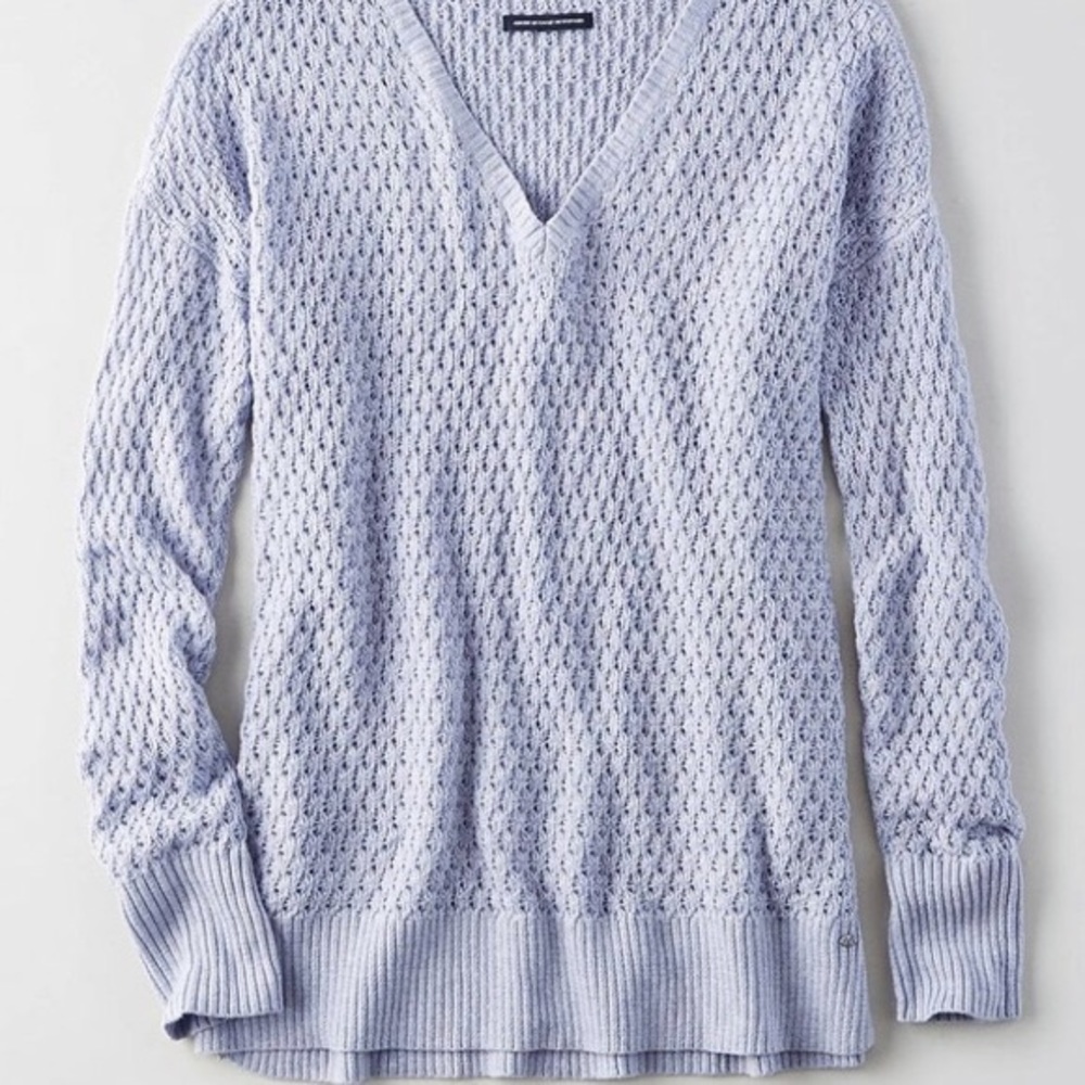 American Eagle VNeck Heather Blue Sweater